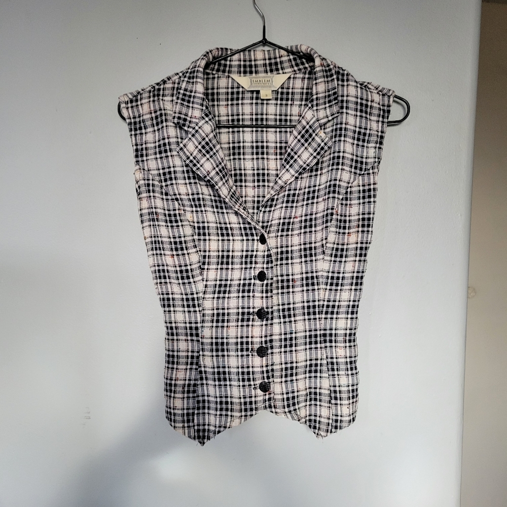 Vintage Emblem Women's Black and White Plaid Sleeveless Top